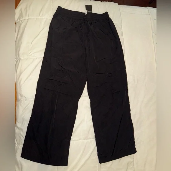 Fabletics Woven Crinkle Pant sz L NEW! - Picture 3 of 12